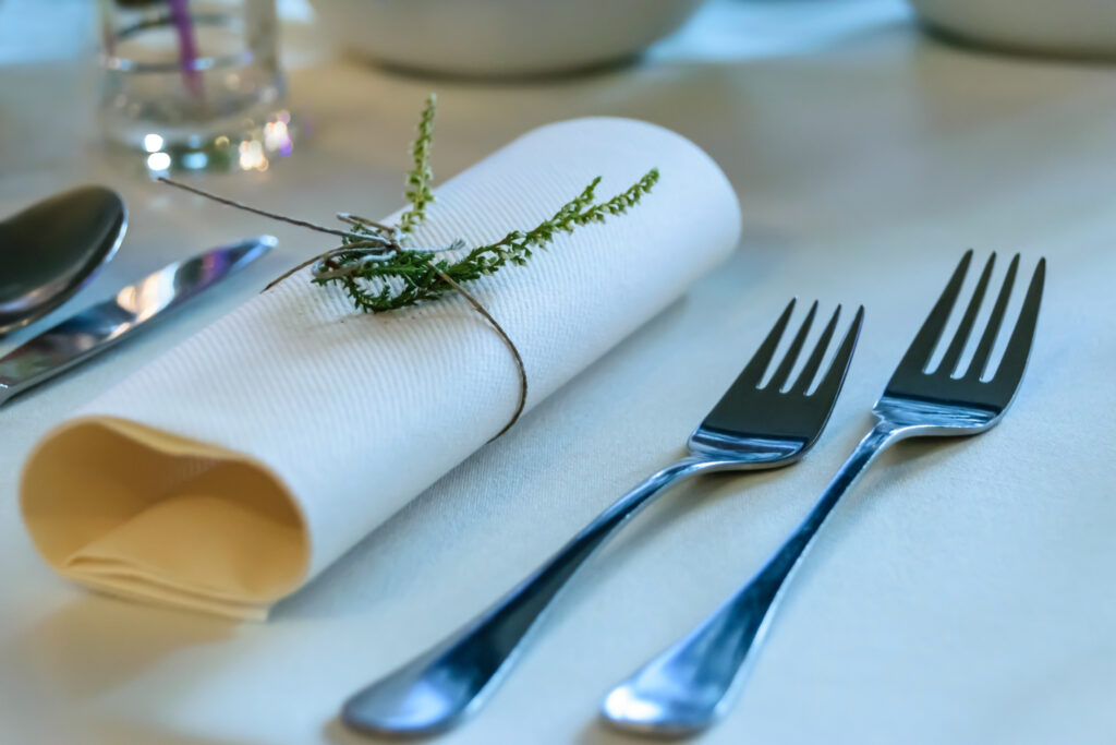 Reducing Workplace Waste: The Simple Power of Bringing Your Own Reusable Dishware Reducing Workplace Waste: The Simple Power of Bringing Your Own Reusable Dishware