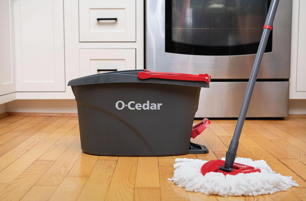 Why Mops Are the More Sustainable Choice Over Swiffers Why Mops Are the More Sustainable Choice Over Swiffers